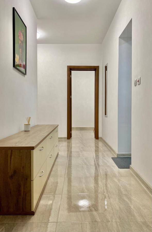 Spacious & Cozy 2 Bed Apartment With Work Space & Fast Wi-Fi Στάρα Ζαγόρα Εξωτερικό φωτογραφία